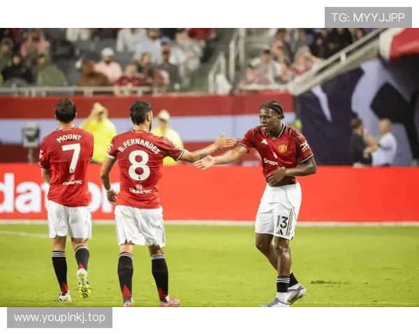 霍伊伦进球多尔古助攻曼联上半场2-0领先伯恩茅斯